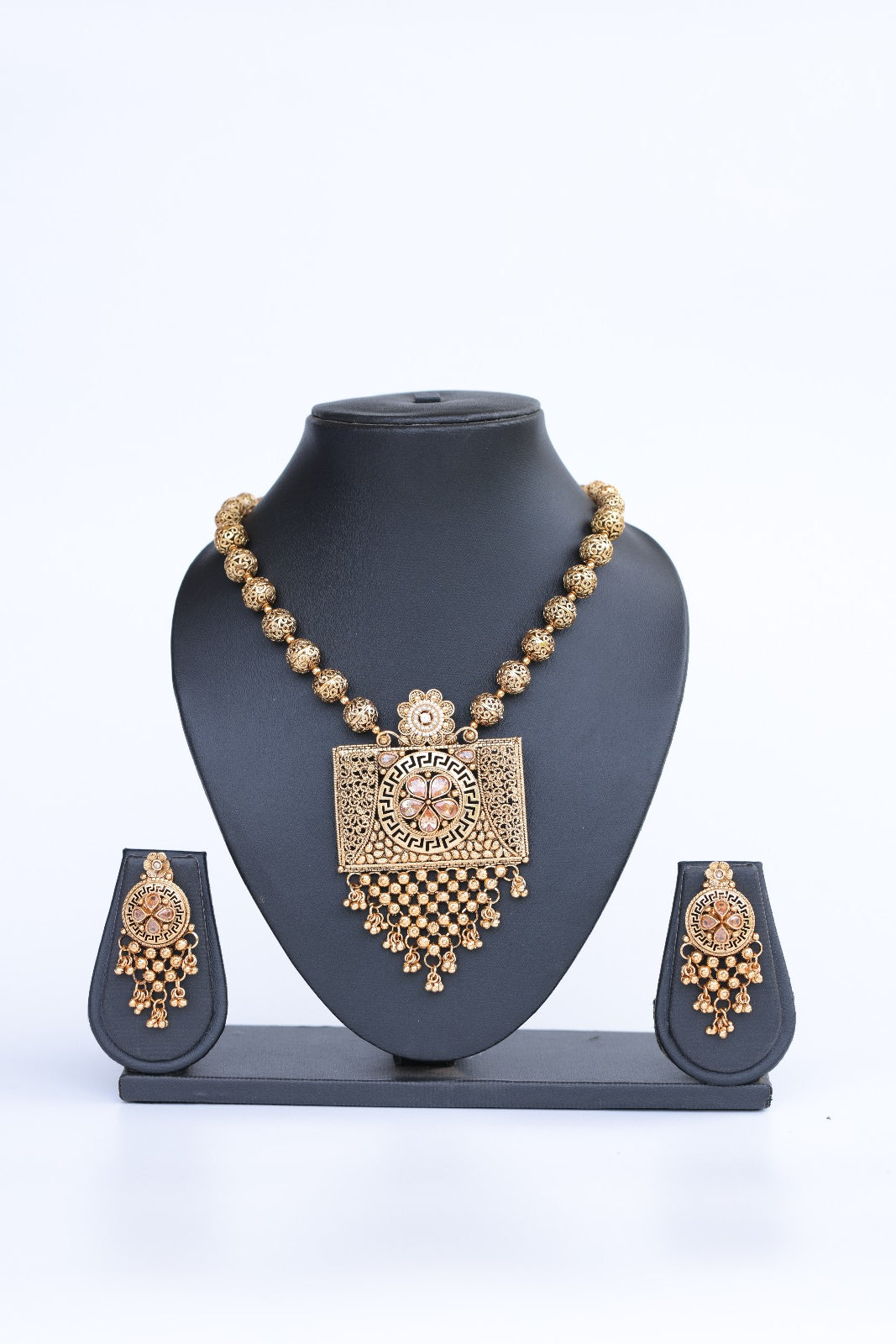 Copper-Finished Kundan and Stone-Studded Premium Haram Set Z/011